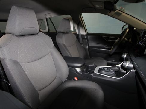 Used 2024 Toyota RAV4 XLE image 23