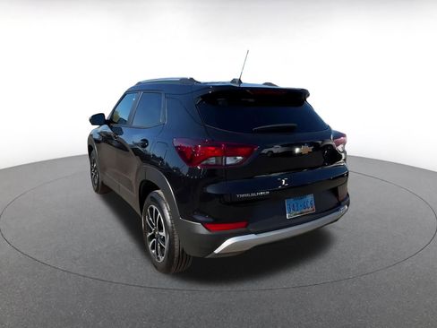 Used 2025 Chevrolet TrailBlazer LT image 11