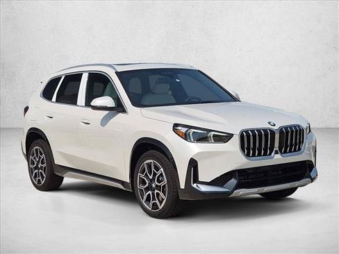 New 2027 BMW X1 xDrive28i AWD/4WD image 7