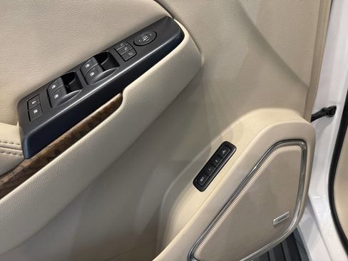 Used 2018 GMC Yukon XL Denali w/ Denali Ultimate Package image 15