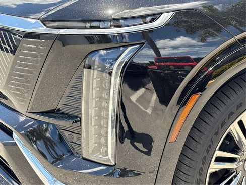 New 2026 Cadillac Vistiq Premium Luxury image 14