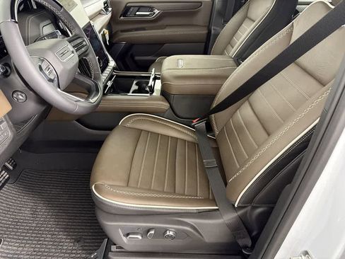 New 2026 GMC Yukon Denali Ultimate image 9