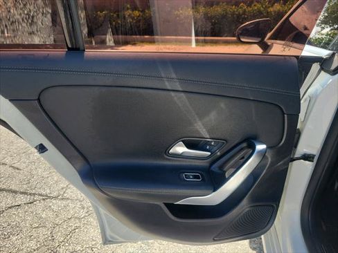 Used 2021 Mercedes-Benz CLA 250 w/ Premium Package image 10