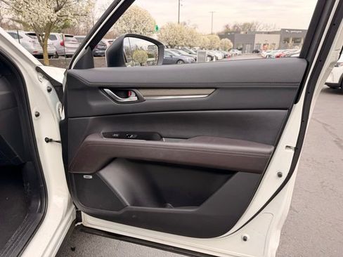 Used 2023 MAZDA CX-5 Signature image 3