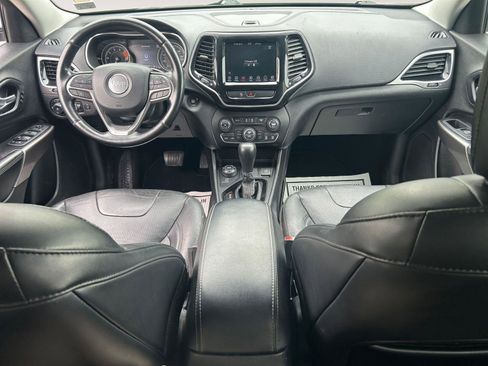 Used 2020 Jeep Cherokee Limited image 10