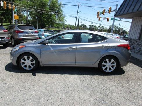 Used 2012 Hyundai Elantra Limited FWD image 5