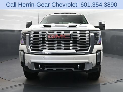 Used 2024 GMC Sierra 2500 Denali w/ Denali Reserve Package AWD/4WD image 10