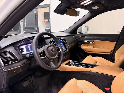 Used 2023 Volvo XC90 B6 Ultimate w/ Protection Package Premier AWD/4WD image 11