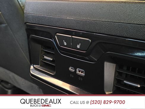 Used 2025 GMC Sierra 1500 AT4 w/ AT4 Premium Package AWD/4WD image 31