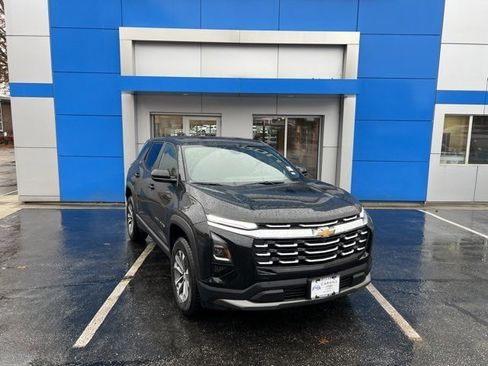 New 2026 Chevrolet Equinox LT image 3