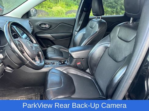 Used 2021 Jeep Cherokee Latitude Plus AWD/4WD image 6