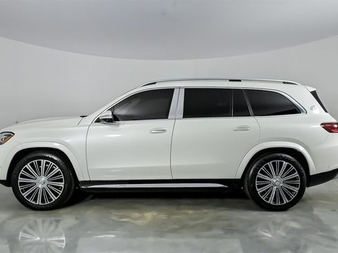 Used 2024 Mercedes-Benz Maybach GLS 600 4MATIC image 8