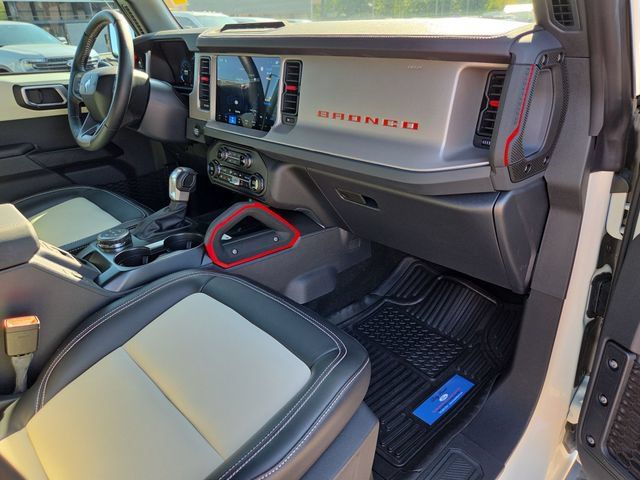 Used 2026 Ford Bronco Outer Banks w/ Sasquatch Package AWD/4WD image 30