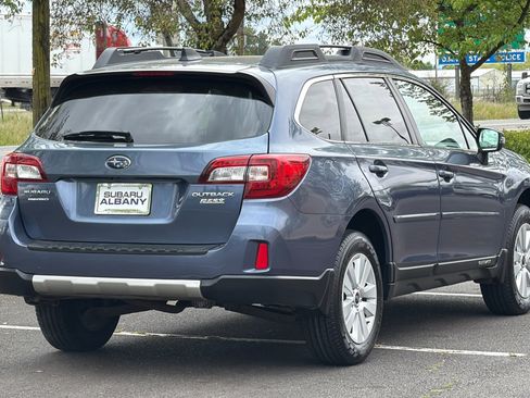 Used 2017 Subaru Outback 2.5i Premium AWD/4WD image 4