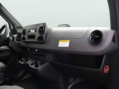 New 2026 Mercedes-Benz Sprinter 2500 image 11