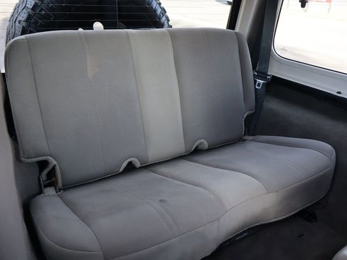 Used 2004 Jeep Wrangler Sahara w/ Dual Top Group image 19