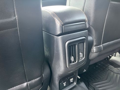 Used 2018 Jeep Compass Limited AWD/4WD image 21
