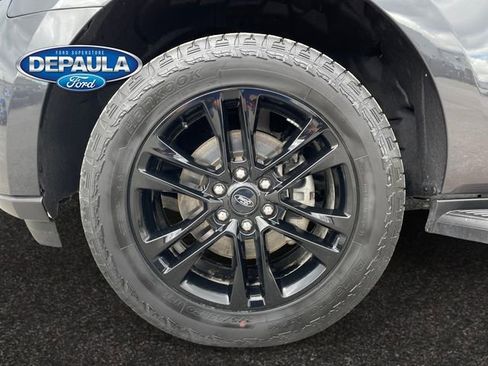 Used 2024 Ford Expedition XLT AWD/4WD image 18