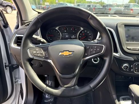 Used 2023 Chevrolet Equinox LT AWD/4WD image 24