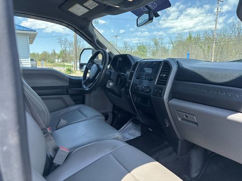 Used 2019 Ford F250 XL w/ Power Equipment Group AWD/4WD image 15