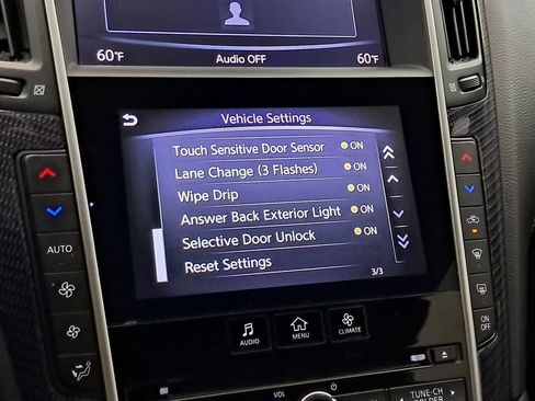 Used 2018 INFINITI Q60 Red Sport 400 image 15