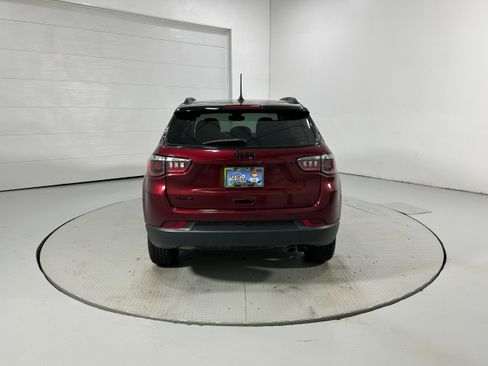 Used 2021 Jeep Compass Latitude w/ Sun and Sound Group AWD/4WD image 34