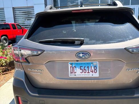 Used 2022 Subaru Outback Limited XT AWD/4WD image 5