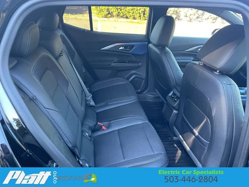 Used 2025 Chevrolet Equinox EV LT w/ Convenience Package image 49