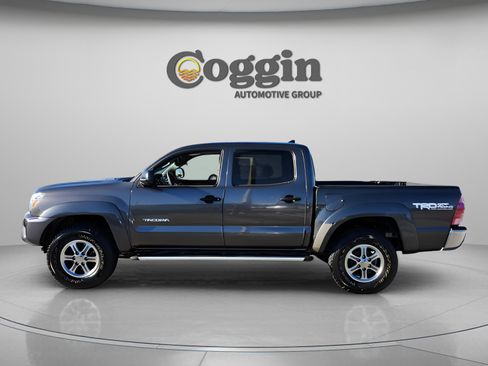 Used 2012 Toyota Tacoma PreRunner image 2