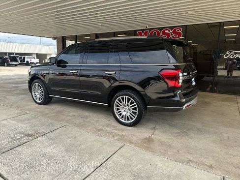Certified 2023 Ford Expedition Limited image 6