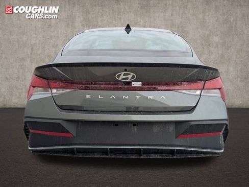 New 2026 Hyundai Elantra Sport image 7