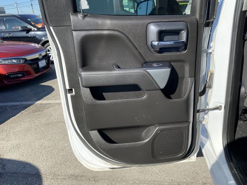 Used 2018 Chevrolet Silverado 1500 LT w/ Trailering Package image 17