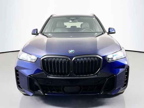 Used 2025 BMW X5 xDrive40i AWD/4WD image 3