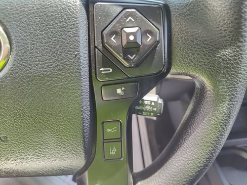 Used 2018 Toyota Tacoma SR RWD image 68