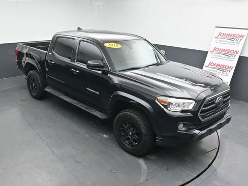 Used 2019 Toyota Tacoma SR5 image 24