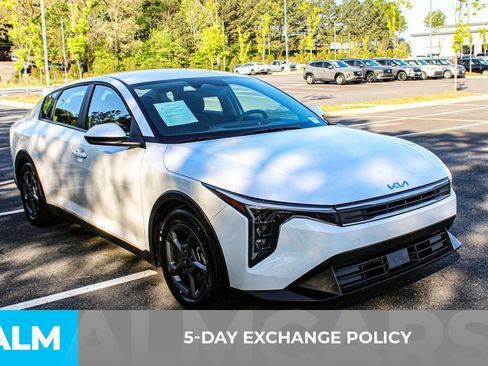 Used 2025 Kia K4 LXS image 4