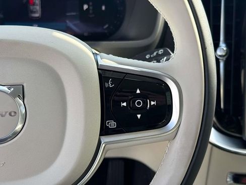 New 2026 Volvo XC90 B6 Ultra w/ Protection Package image 25