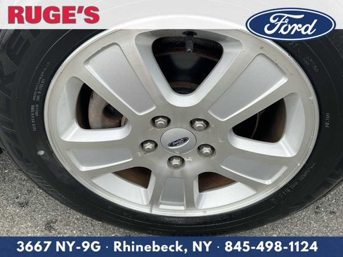 Used 2011 Ford Crown Victoria LX w/ Comfort Appearance Pkg RWD image 10