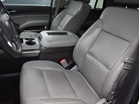 Used 2015 Chevrolet Tahoe LT AWD/4WD image 12