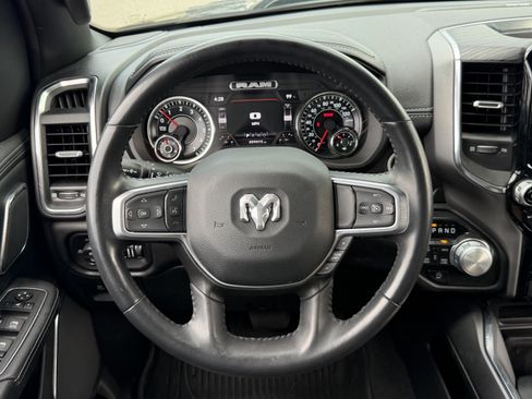 Used 2024 RAM 1500 Laramie AWD/4WD image 17