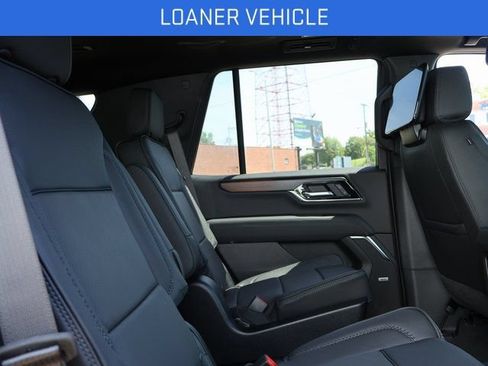 New 2026 GMC Yukon Denali w/ Denali Reserve Package AWD/4WD image 12