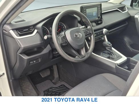 Used 2021 Toyota RAV4 LE w/ Carpet Mat Package (TMS) AWD/4WD image 13