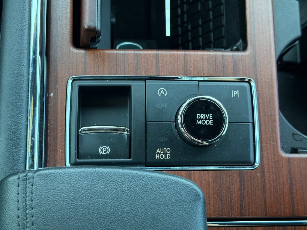 Used 2023 Lincoln Navigator Reserve AWD/4WD image 25