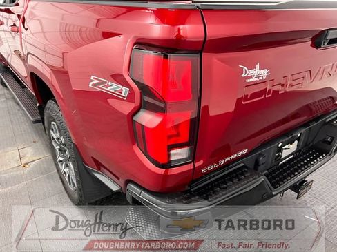 Used 2024 Chevrolet Colorado Z71 w/ Z71 Convenience Package 2 AWD/4WD image 13