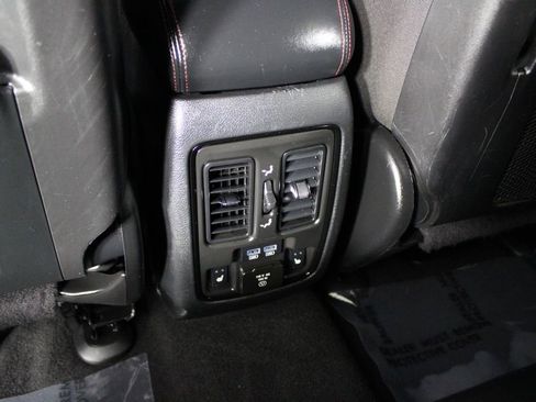 Used 2023 Dodge Durango R/T image 23