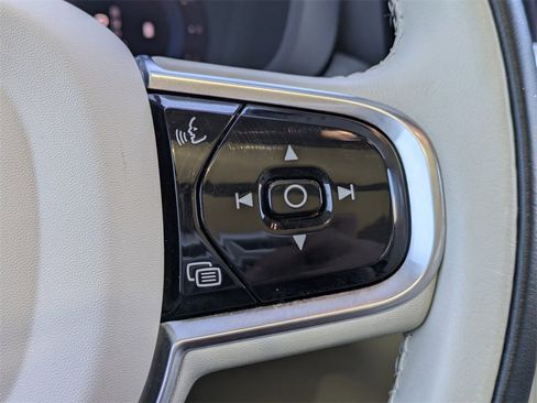 Certified 2023 Volvo XC60 B5 Plus image 34