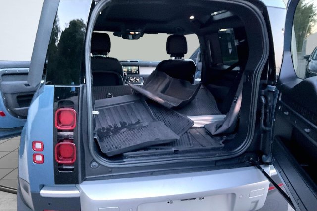 Used 2023 Land Rover Defender 90 S AWD/4WD image 6