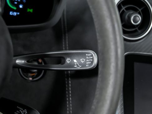 Used 2018 McLaren 570S Spider image 36