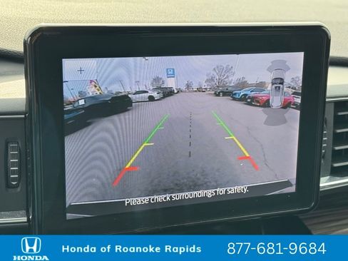 Used 2023 Ford Explorer Limited image 14