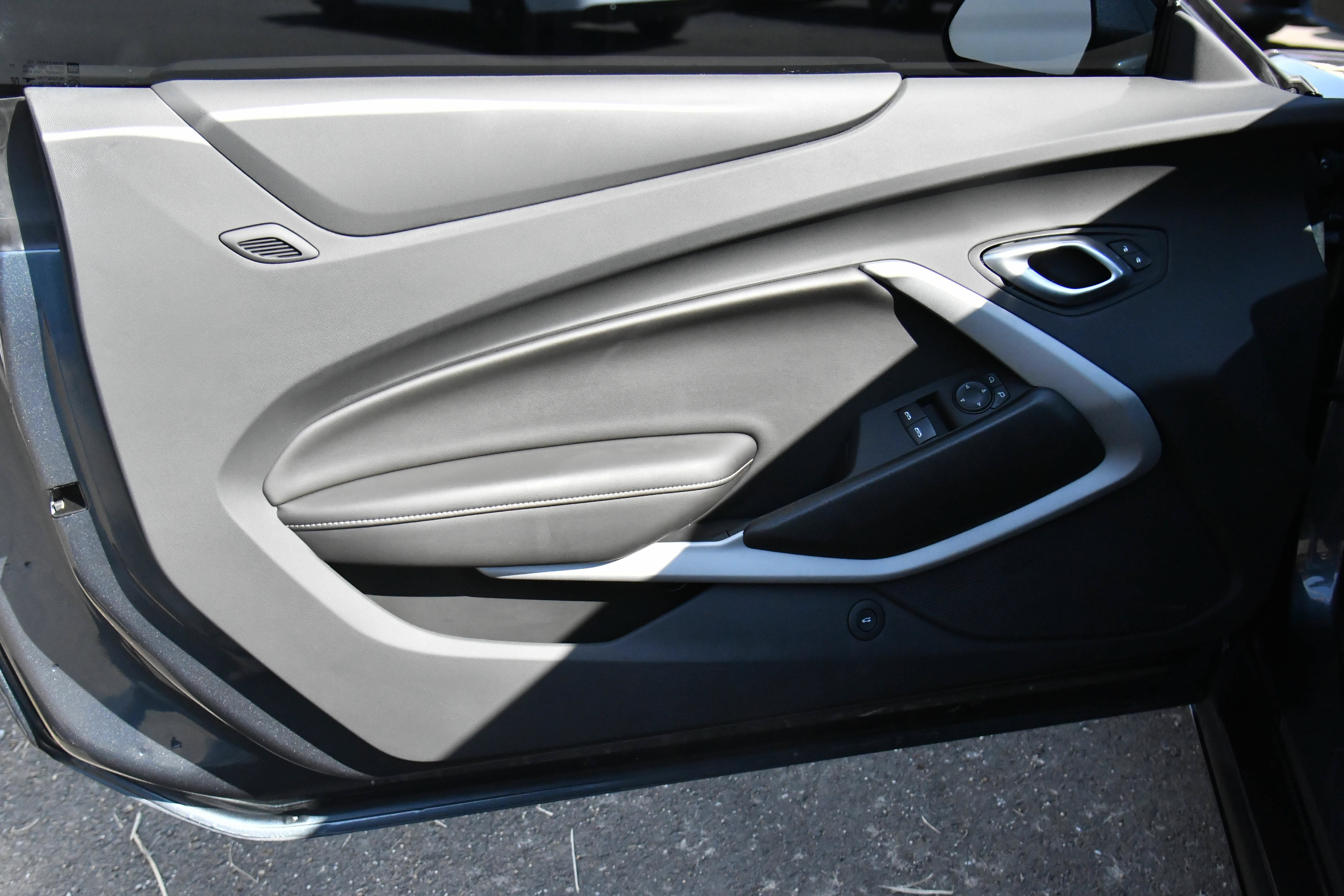 Used 2022 Chevrolet Camaro LT w/ RS Package RWD image 13
